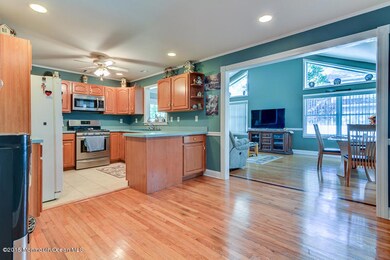 13-Kitchen