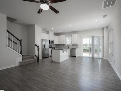 208 Roudwood Dr, Simpsonville, SC 29680 - photo 3