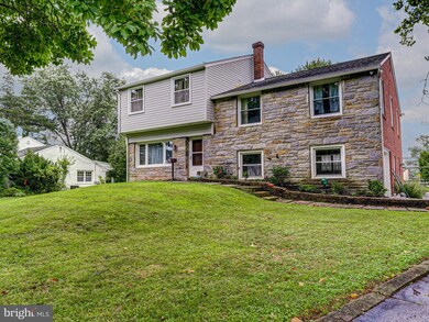 114 Cameron Dr, Wallingford, PA 19086 - photo 2