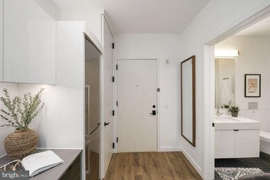 Chapman Stables unit 110, Washington, DC 20001 - photo 6