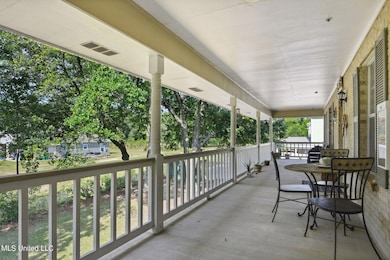 515 Third St unit 9, Bay Saint Louis, MS 39520 - photo 2