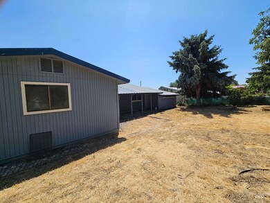 682 Whiting Ave, Weiser, ID 83672 - photo 5