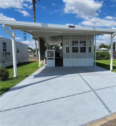 2202 Bobolink Cir W, Palmview, TX 78572 - photo 4