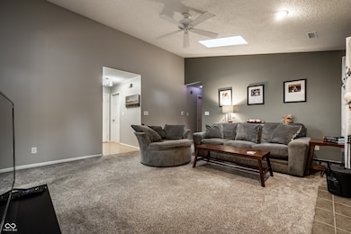 9689 Barrhill Ct, Fishers, IN 46038 - photo 5