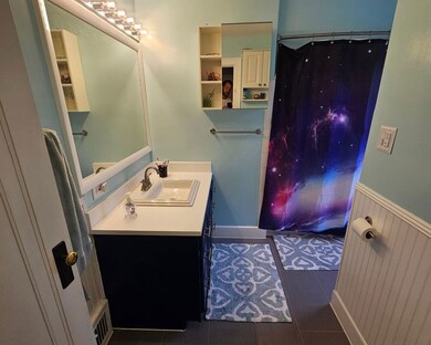 225 S Commonwealth Ave, Aurora, IL 60506 - photo 7