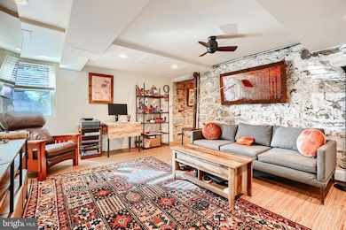 6003 Lakehurst Dr unit 1, Baltimore, MD 21210 - photo 5