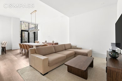 The Oosten unit TH8, Brooklyn, NY 11211 - photo 6