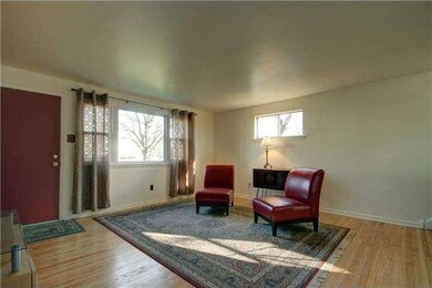 842 Wedgewood Dr, Lansdale, PA 19446 - photo 3