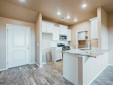 1702 Highland Loop, Guthrie, OK 73044 - photo 6