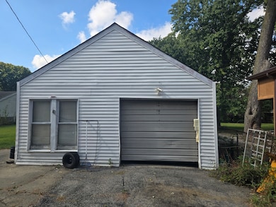 2038 Ruby St, Melrose Park, IL 60164 - photo 2