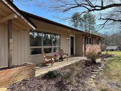 2 Star Ln, Hendersonville, NC 28791 - photo 5