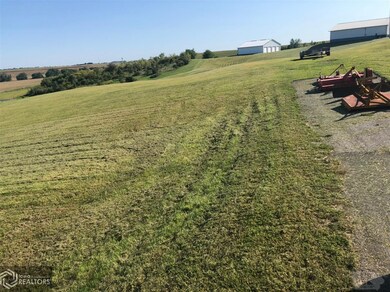 1835 S 44th Ave W, Newton, IA 50208 - photo 4