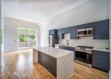 46 Union St unit 11, Weymouth, MA 02190 - photo 2