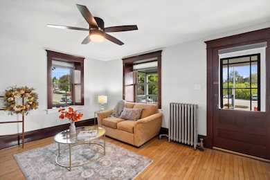 N86W16387 Appleton Ave, Menomonee Falls, WI 53051 - photo 4