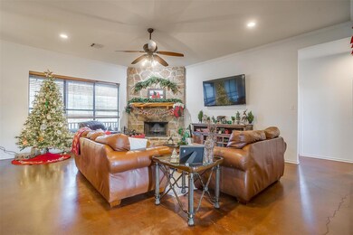 109 N Alta Mesa Ct, Fort Worth, TX 76108 - photo 6