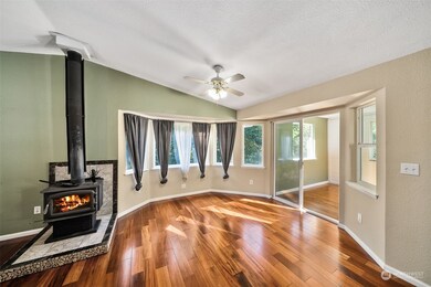 17805 Rising Ct SE, Yelm, WA 98597 - photo 5