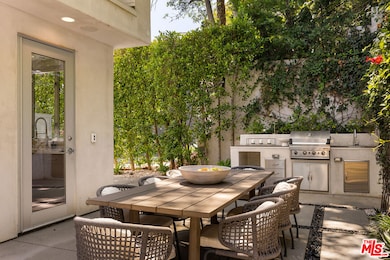 7350 Pacific View Dr, Los Angeles, CA 90068 - photo 7