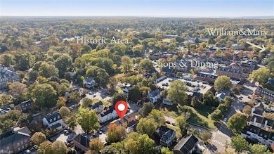 421 Scotland St unit 3, Williamsburg, VA 23185 - photo 3