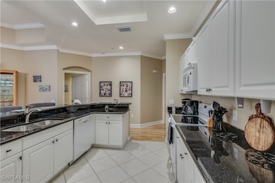 Riviera 2743 unit 305, Fort Myers, FL 33916 - photo 5
