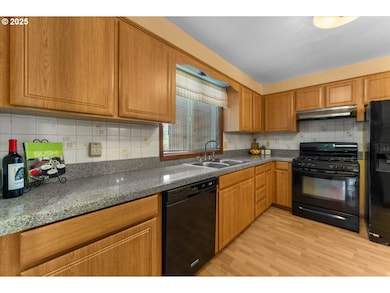 16388 SW Wright St, Beaverton, OR 97007 - photo 5