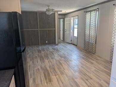 3617 E North Grand Ave unit 157, Springfield, IL 62702 - photo 2