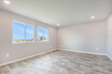 2-STG135-i2280-Great Room2