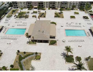 Summit Towers unit 2404S, Hollywood, FL 33019 - photo 4
