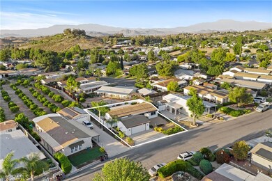 24486 Cornstalk Rd, Wildomar, CA 92595 - photo 2