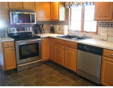 430 New River Rd, Manville, RI 02838 - photo 3