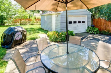 425 E Beechwold Blvd, Columbus, OH 43214 - photo 2