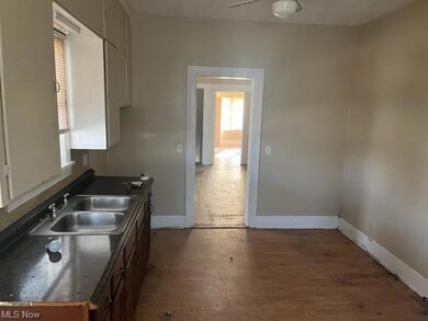 Up kitchen