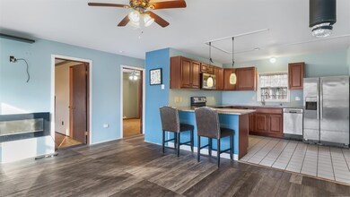 309 Surrey Dr, Hawley, PA 18428 - photo 5