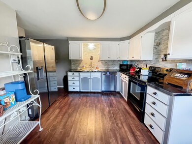 05 Kitchen