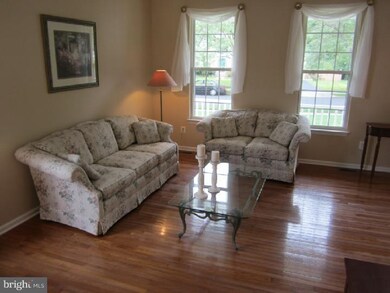 16 Pemberton Ln, East Windsor, NJ 08520 - photo 5
