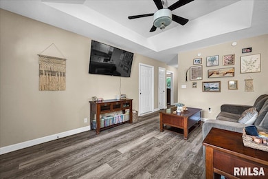 3005 N Molleck Dr, Peoria, IL 61604 - photo 6