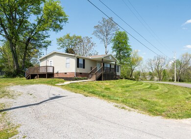 139 Tanner Cir, Shelbyville, TN 37160 - photo 3