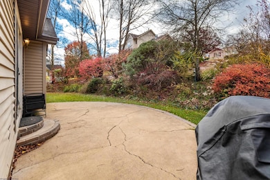 108 Village Crest Dr, Morgantown, WV 26508 - photo 5