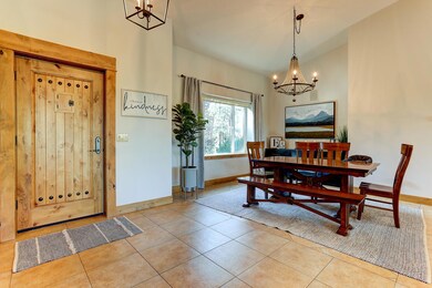 67555 Cloverdale Rd-10