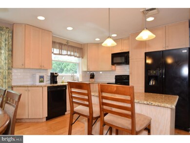 2107 N Line St, Lansdale, PA 19446 - photo 7