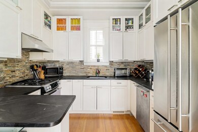 17 Perry St unit 2, Cambridge, MA 02139 - photo 2