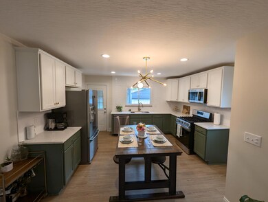 5 kitchen 3