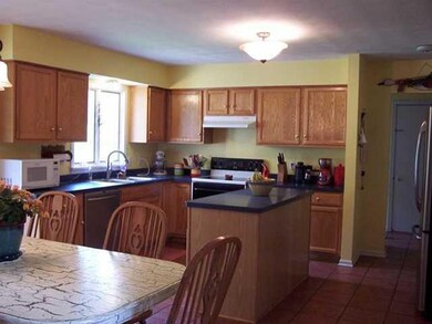 Kitchen Plenty of counter space and a large center