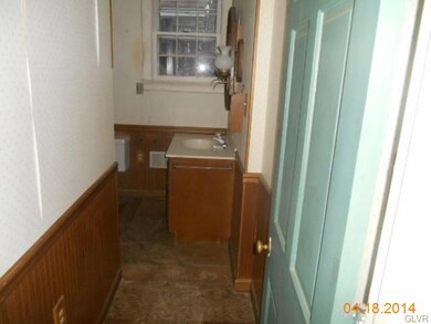 4250 Tank Farm Rd, Emmaus, PA 18049 - photo 7