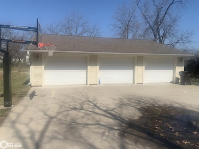 800 NW Church St, Leon, IA 50144 - photo 6