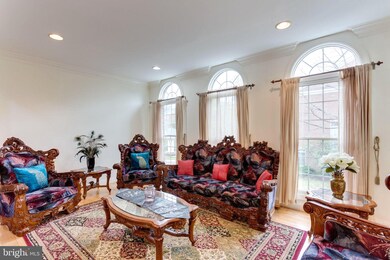 10353 Fitzpatrick Ln, Oakton, VA 22124 - photo 5