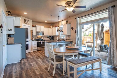 20360 SE Lois Way Bend OR-print-003-012-