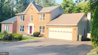 1992 Hidden Fox Way, Vienna, VA 22182 - photo 2