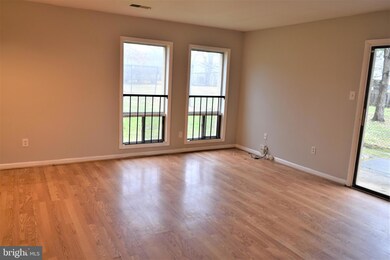 11472 Laurelwalk Dr, Laurel, MD 20708 - photo 7