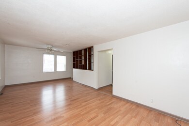 200 Baldwin Ave, Waukegan, IL 60085 - photo 5