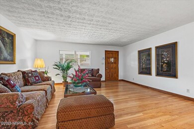 5714 Adair Cir, Jacksonville, FL 32210 - photo 4